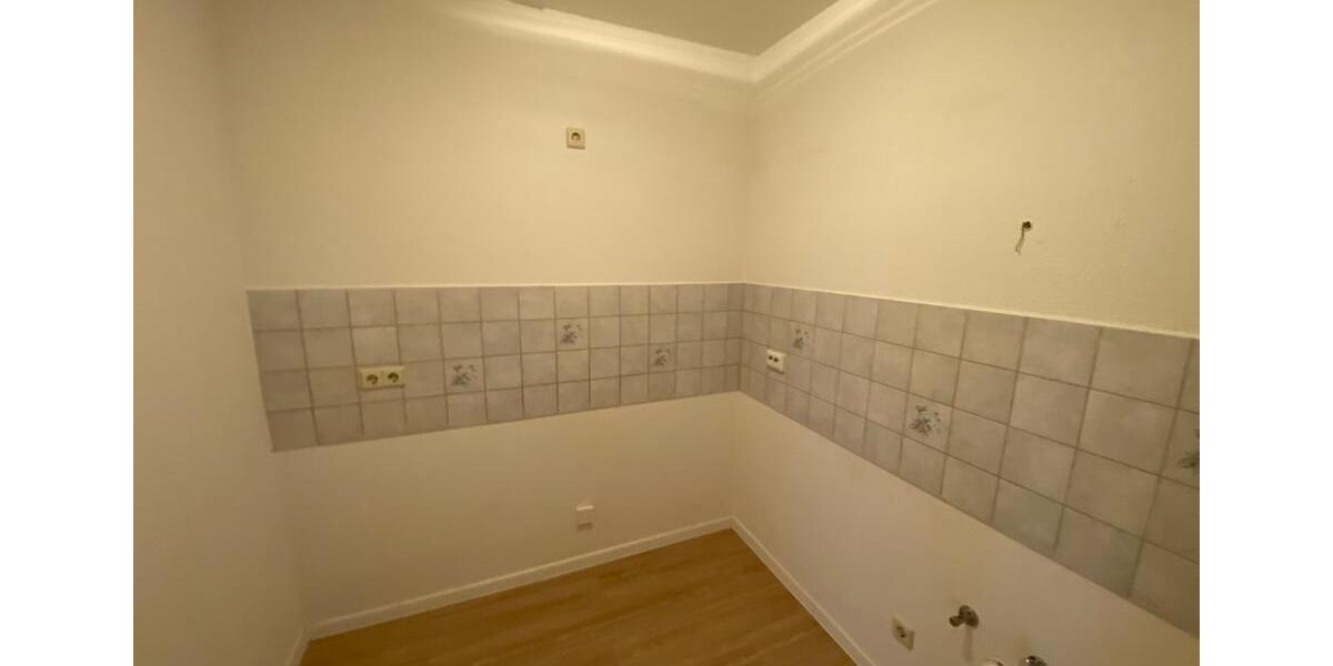 Dachgeschoßwohnung Werdau - 1.5 Zimmer, 35 m&sup2;, 193&euro; | Angebot:20345816