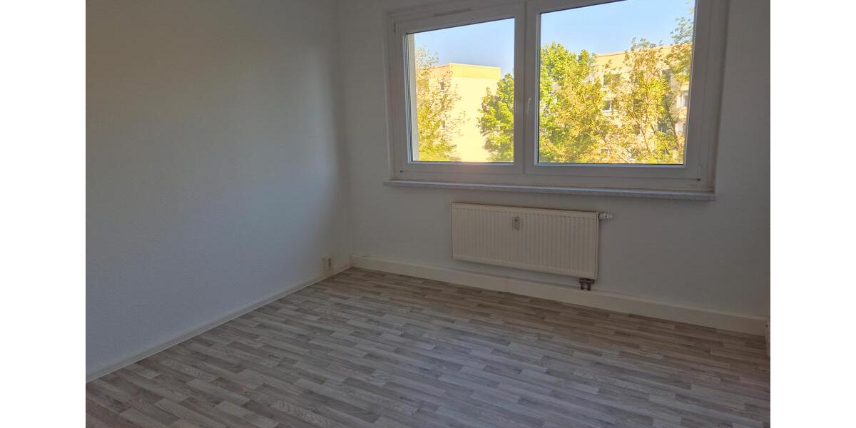 Etagenwohnung Crimmitschau - 3 Zimmer, 69 m&sup2;, 391&euro; | Angebot:20581973