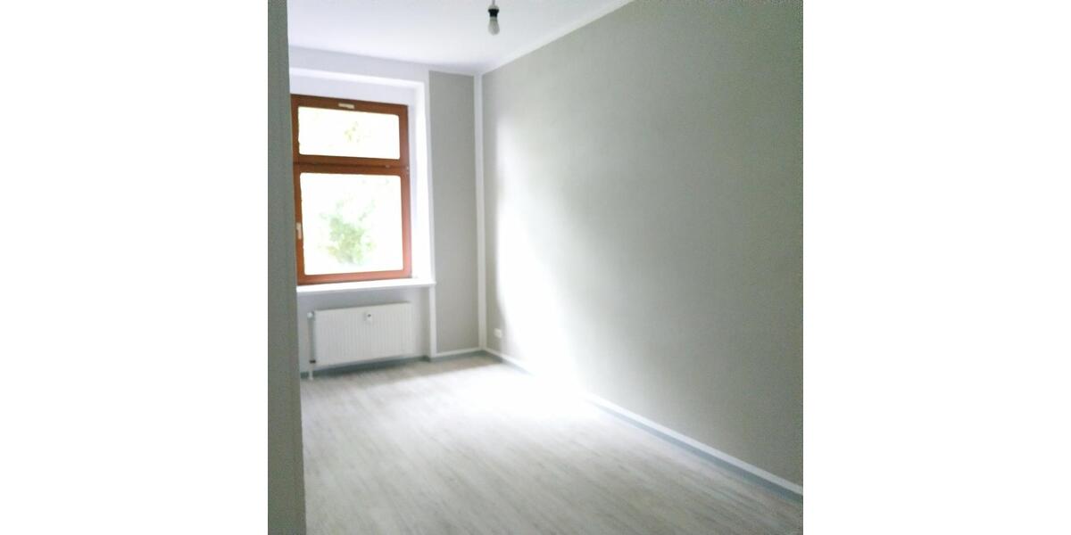 Hochparterre Reichenbach im Vogtland - 3 Zimmer, 62 m&sup2;, 340&euro; | Angebot:24700872