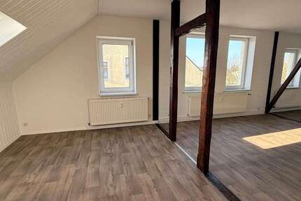 Wohnung Oelsnitz Oelsnitz - 3 Zimmer, 88 m&sup2;, 484&euro; | Angebot:25372085