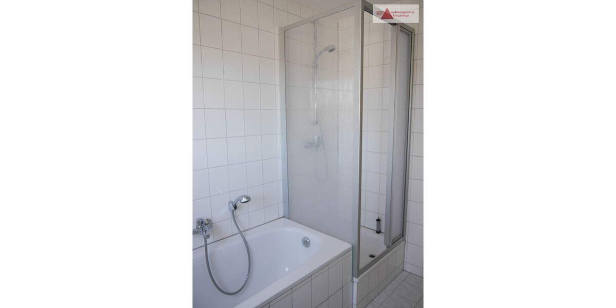 Etagenwohnung Limbach-Oberfrohna Oberfrohna - 3 Zimmer, 75 m&sup2;, 79.900&euro; | Angebot:25744580