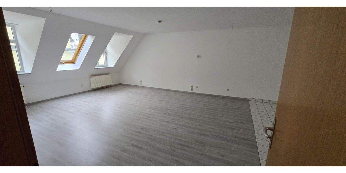 Etagenwohnung Auerbach Mühlgrün - 2 Zimmer, 68 m&sup2;, 400&euro; | Angebot:25741450