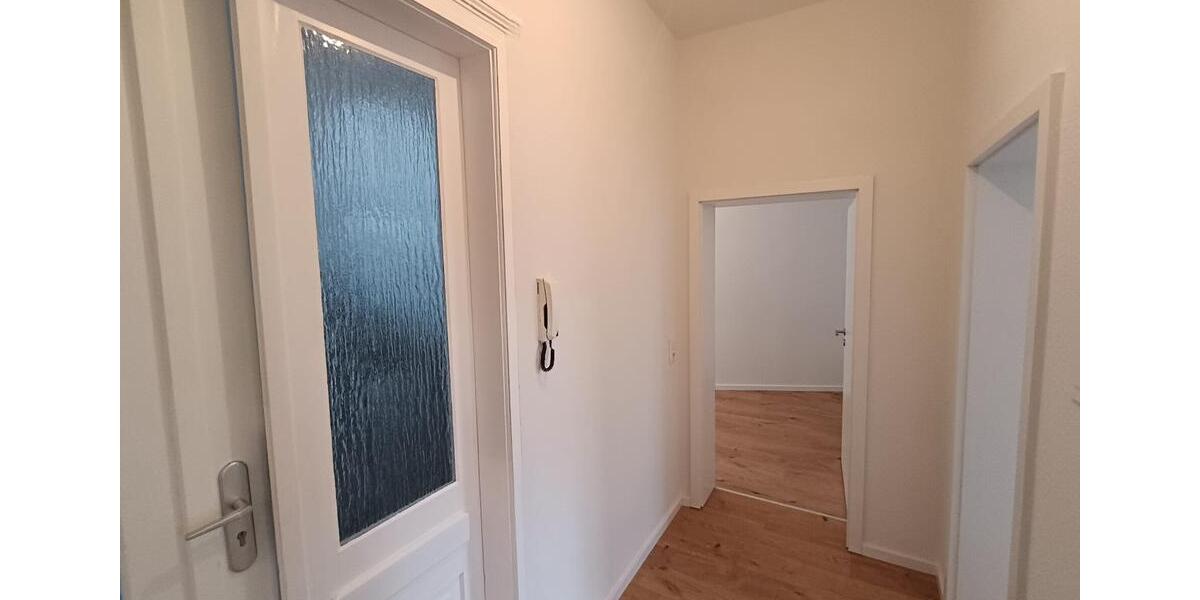 Etagenwohnung Reichenbach im Vogtland - 3 Zimmer, 67 m&sup2;, 400&euro; | Angebot:25217564