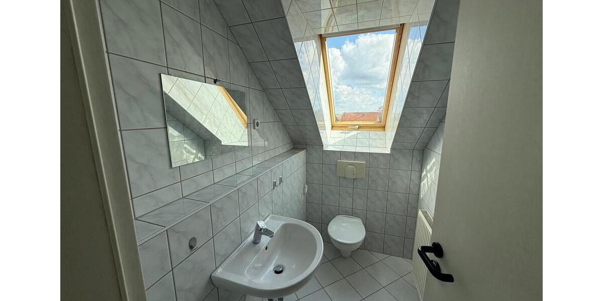 Dachgeschoßwohnung Zwickau Zwickau-Nord - 3 Zimmer, 99 m&sup2;, 620&euro; | Angebot:25753769