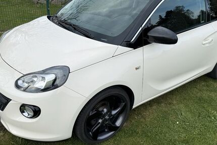Opel Adam 112.030 km 6.900 &euro; Pöhl 08543