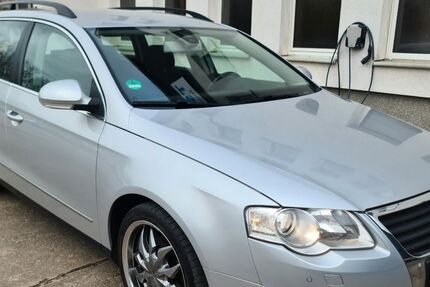 VW Passat Variant 161.000 km 9.599 &euro; Zwickau 08056