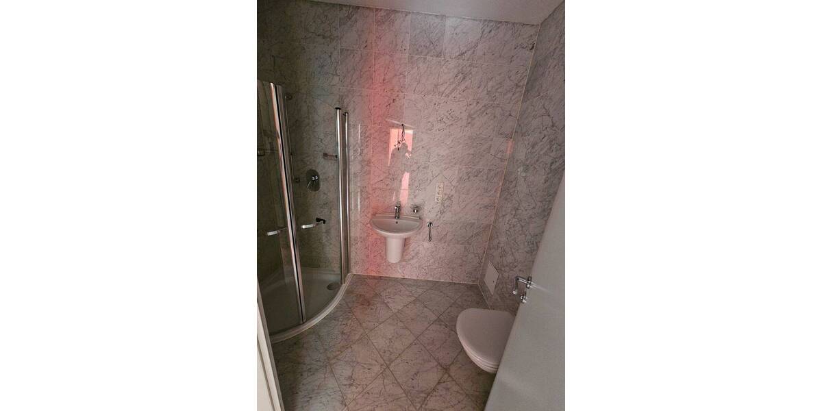 Etagenwohnung Crimmitschau - 5 Zimmer, 248 m&sup2;, 446.400&euro; | Angebot:25958956