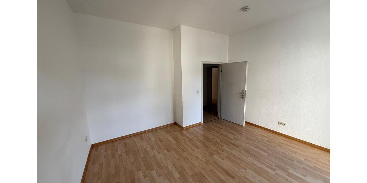 Etagenwohnung Zwickau - 3 Zimmer, 84 m&sup2;, 449&euro; | Angebot:25756491