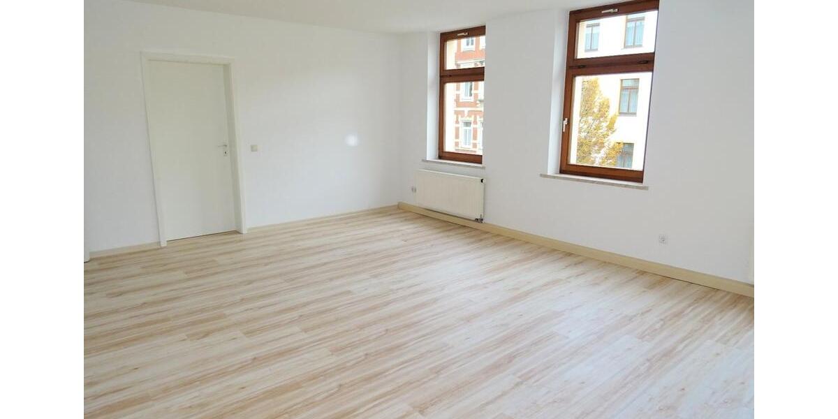 Etagenwohnung Zwickau - 3 Zimmer, 74 m&sup2;, 370&euro; | Angebot:23086738