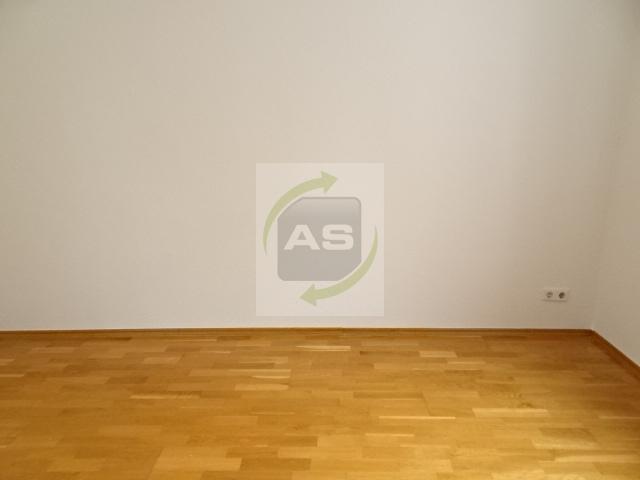 Etagenwohnung Zwickau Zwickau-Nord - 3 Zimmer, 85 m&sup2;, 550&euro; | Angebot:25366567