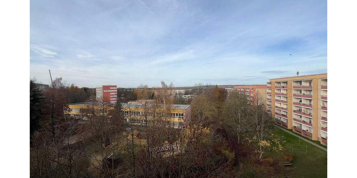 Etagenwohnung Zwickau Neuplanitz - 3 Zimmer, 60 m&sup2;, 250&euro; | Angebot:25700353