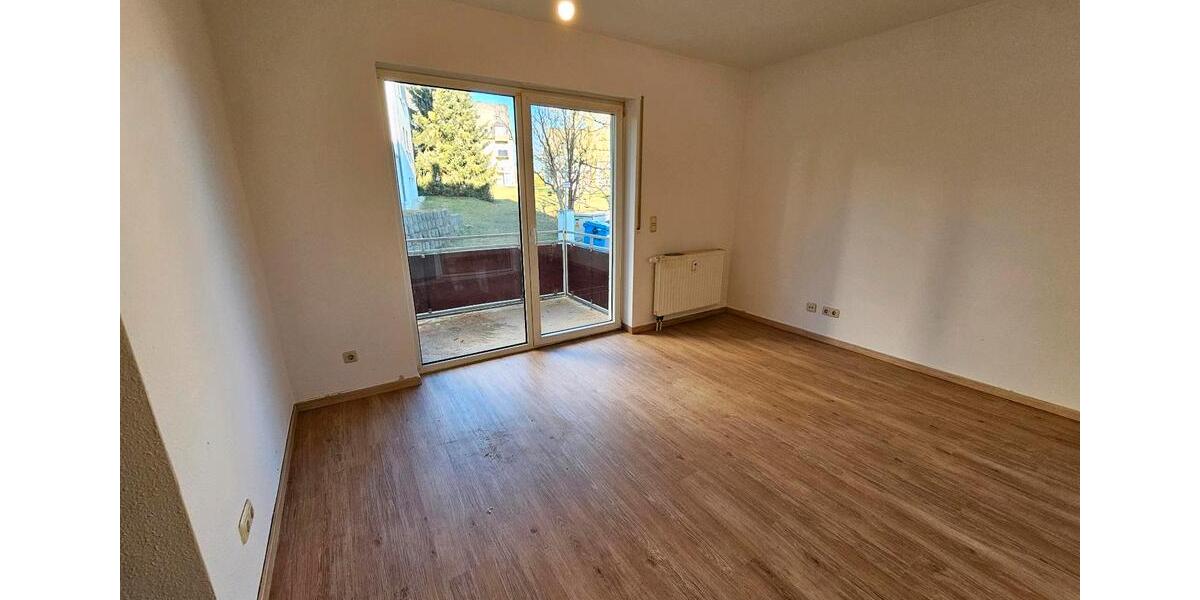 Erdgeschoßwohnung Hartenstein - 1 Zimmer, 32 m&sup2;, 46.000&euro; | Angebot:24693576