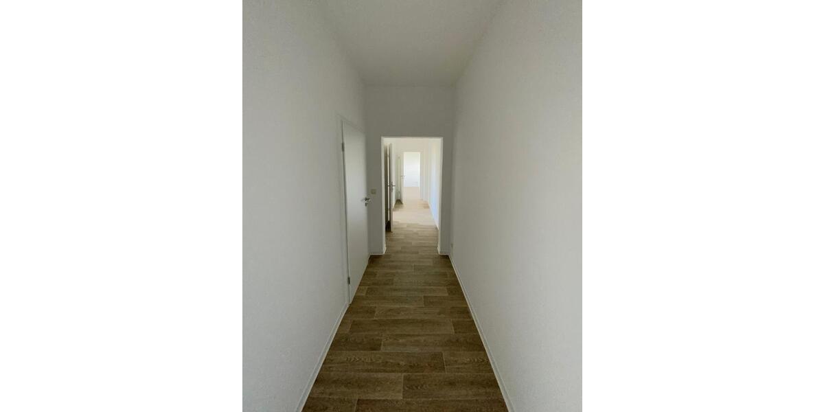 Etagenwohnung Schmölln - 2 Zimmer, 65 m&sup2;, 360&euro; | Angebot:24158832