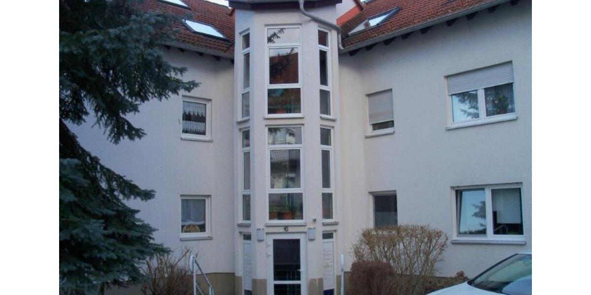 Etagenwohnung Glauchau - 2 Zimmer, 64 m&sup2;, 380&euro; | Angebot:24493210