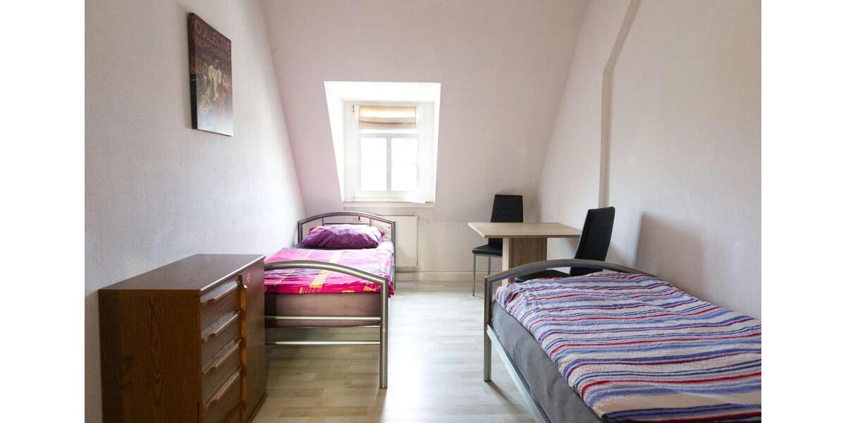 Etagenwohnung Zwickau Zwickau-West - 2 Zimmer, 45 m&sup2;, 830&euro; | Angebot:23027488