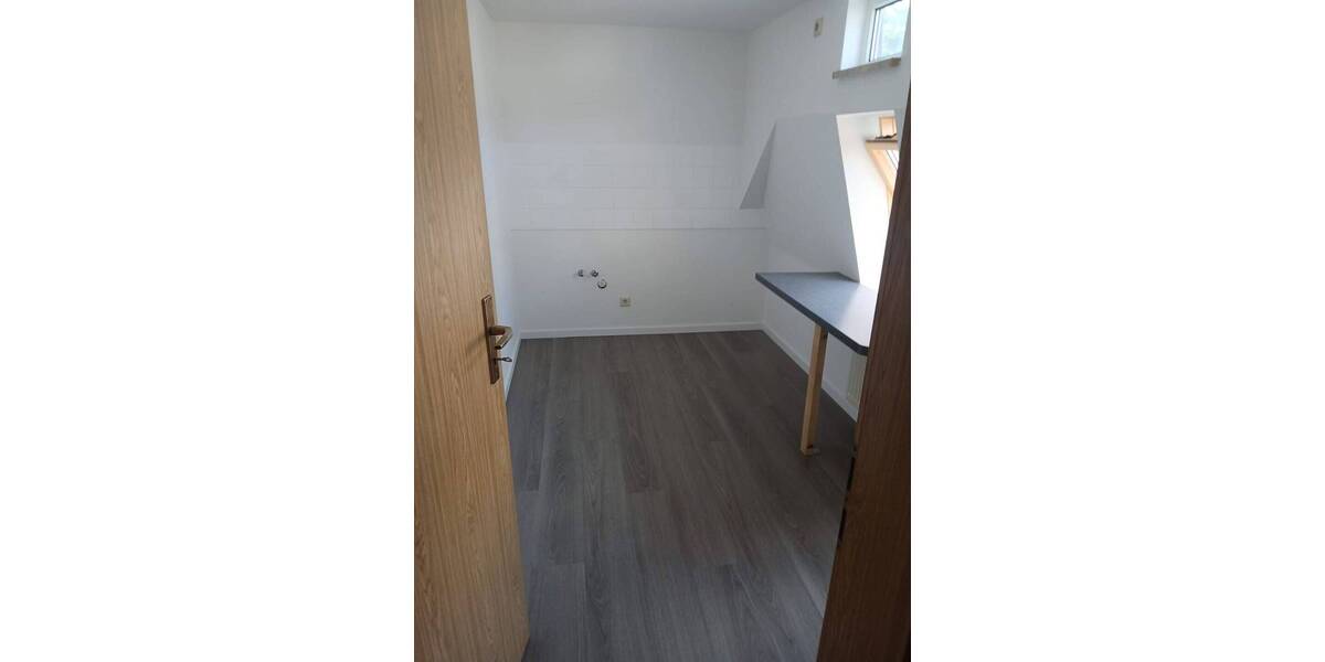 Etagenwohnung Reichenbach - 3 Zimmer, 59 m&sup2;, 295&euro; | Angebot:26759176