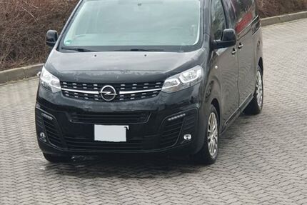Opel Vivaro 59.000 km 22.999 &euro; Meerane 08393
