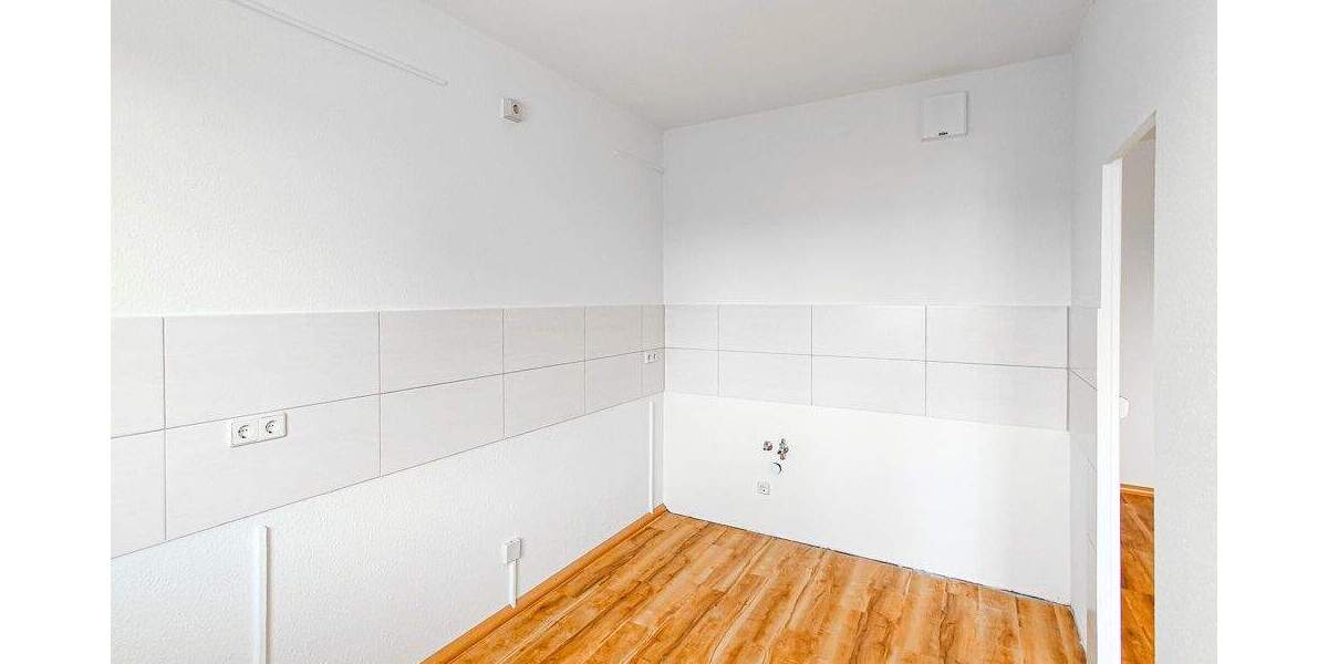 Etagenwohnung Zwickau Eckersbach - 3 Zimmer, 71 m&sup2;, 412&euro; | Angebot:25733941