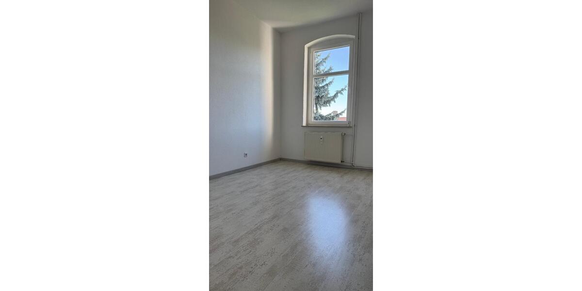 Etagenwohnung Lichtentanne - 3 Zimmer, 58 m&sup2;, 348&euro; | Angebot:24891371