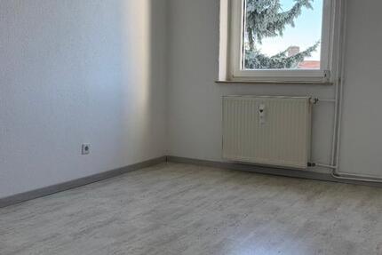 Wohnung Lichtentanne - 3 Zimmer, 58 m&sup2;, 348&euro; | Angebot:24891371