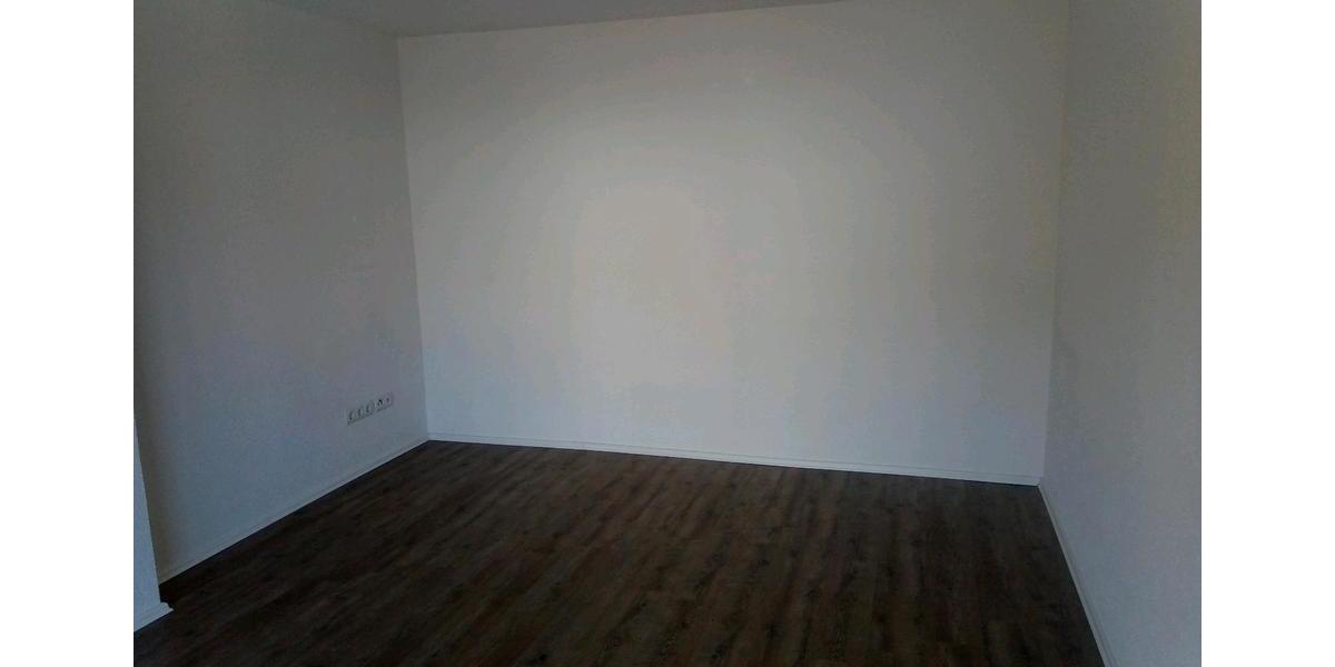 Etagenwohnung Ronneburg - 4 Zimmer, 105 m&sup2;, 1.380&euro; | Angebot:25417077