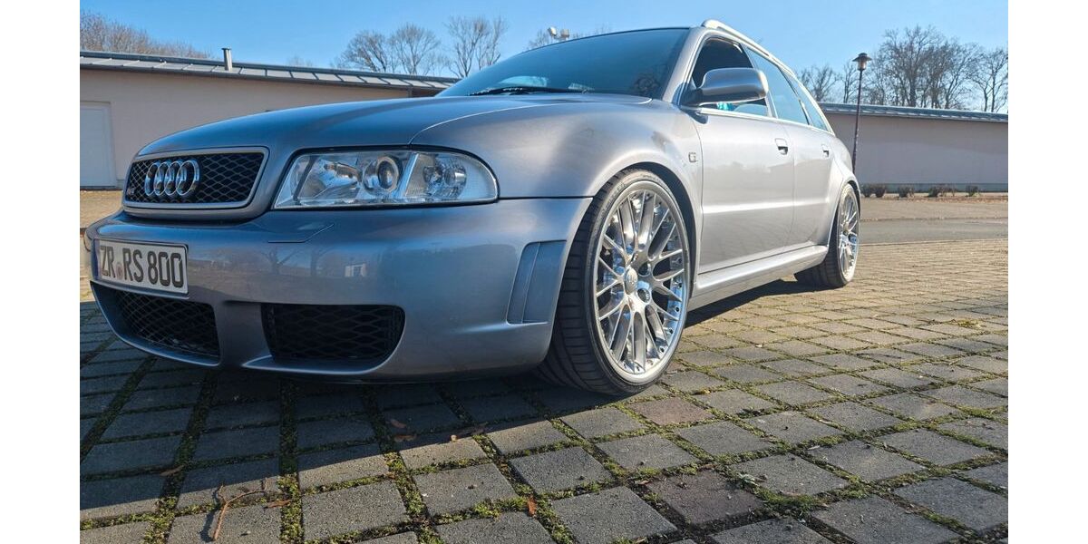 Audi RS4 146.500 km 55.900 &euro; Großenstein 07580