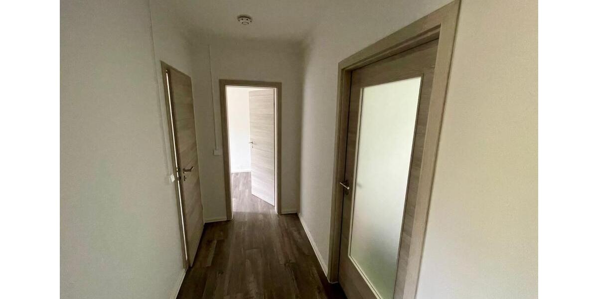 Etagenwohnung Rodewisch - 3 Zimmer, 58 m&sup2;, 380&euro; | Angebot:25806604