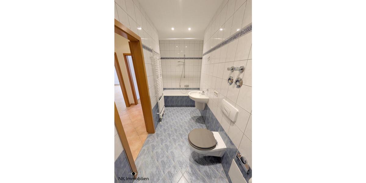 Etagenwohnung Zwickau - 2 Zimmer, 56 m&sup2;, 400&euro; | Angebot:25945652