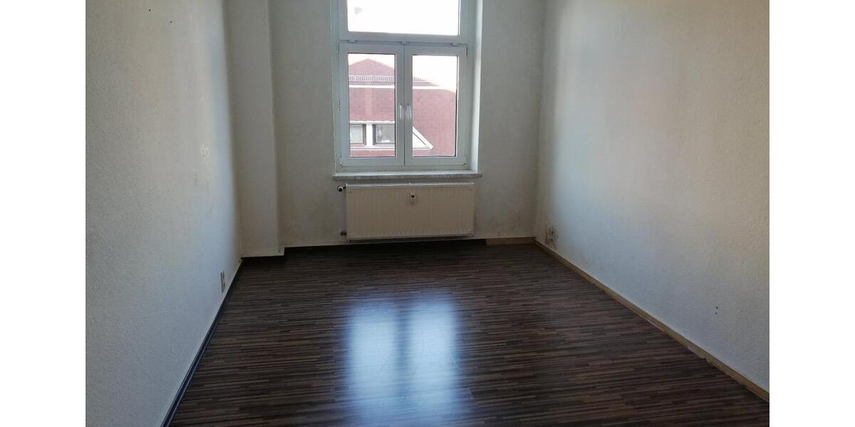 Etagenwohnung Glauchau - 2 Zimmer, 63 m&sup2;, 290&euro; | Angebot:25084325
