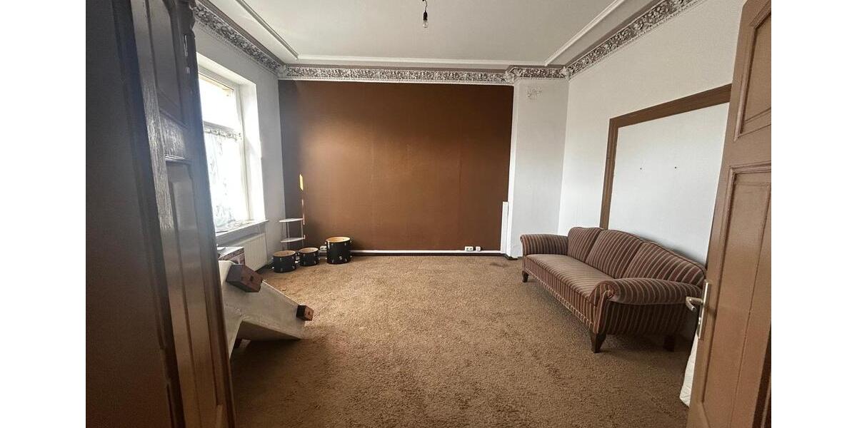 Hochparterre Crimmitschau - 2 Zimmer, 72 m&sup2;, 400&euro; | Angebot:25868358