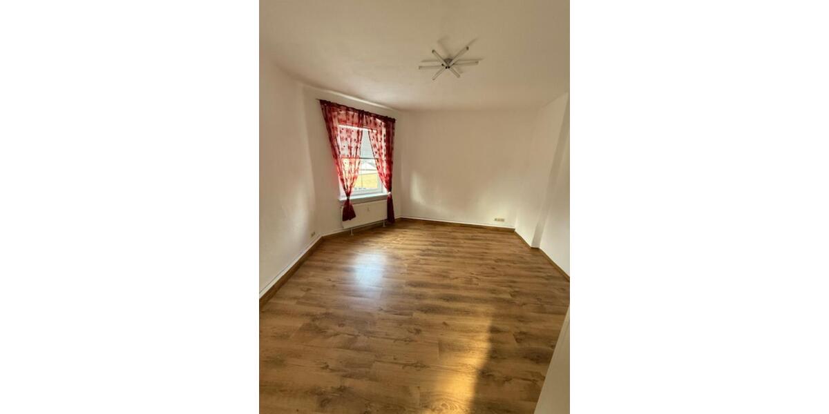 Dachgeschoßwohnung Wilkau-Haßlau Haßlau - 2 Zimmer, 57 m&sup2;, 400&euro; | Angebot:25267390