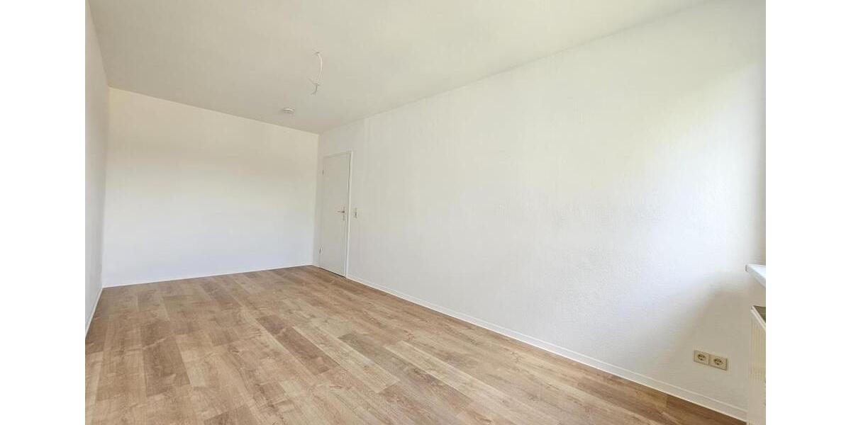 Dachgeschoßwohnung Aue-Bad Schlema Bad Schlema - 3 Zimmer, 84 m&sup2;, 463&euro; | Angebot:26251360