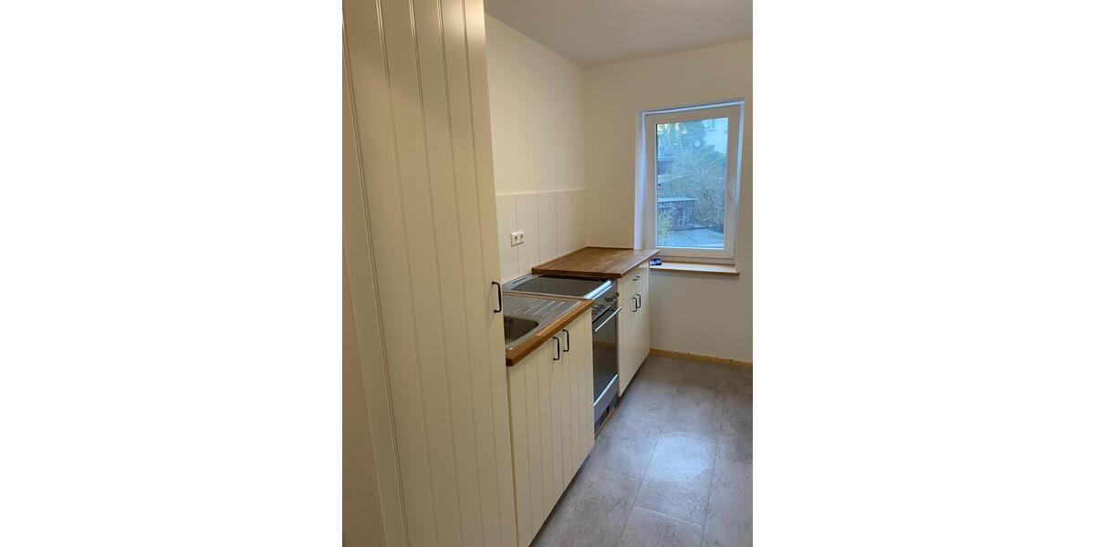 Etagenwohnung Greiz - 2 Zimmer, 67 m&sup2;, 300&euro; | Angebot:25840625