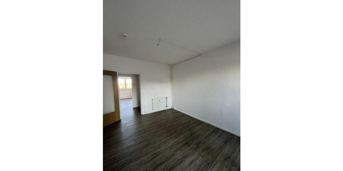 Etagenwohnung Zwickau - 3 Zimmer, 70 m&sup2;, 422&euro; | Angebot:24614164