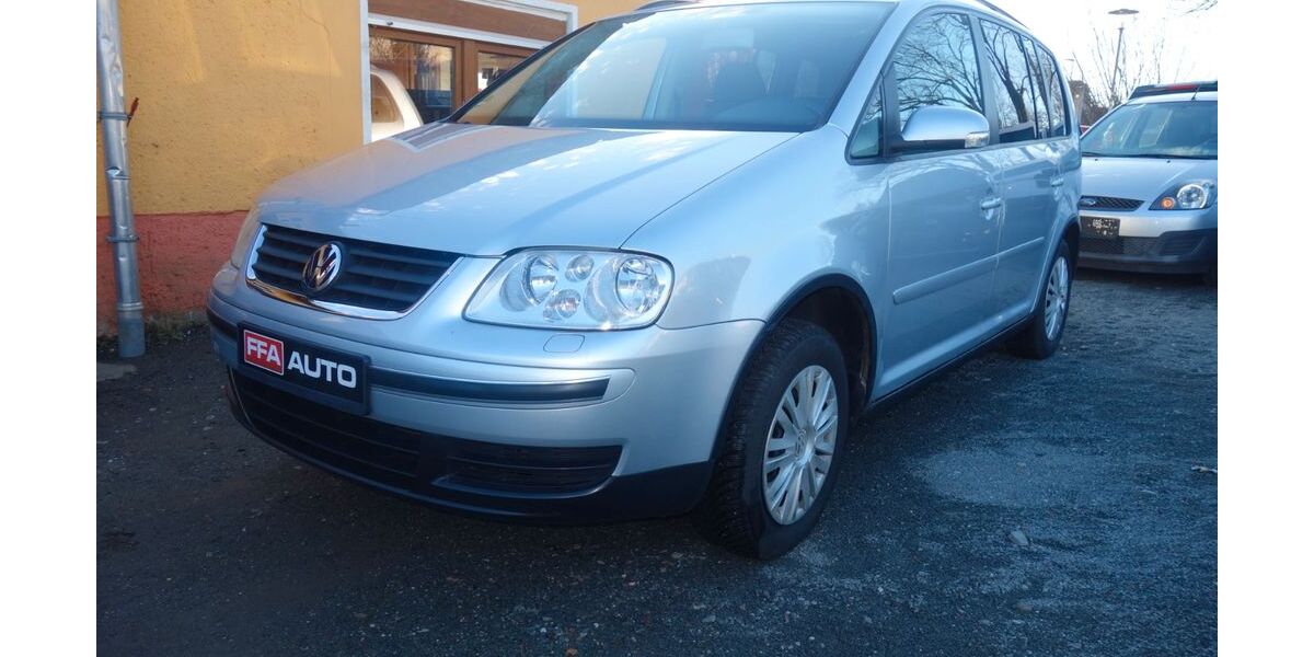 VW Touran 210.600 km 1.999 &euro; Ronneburg 07580