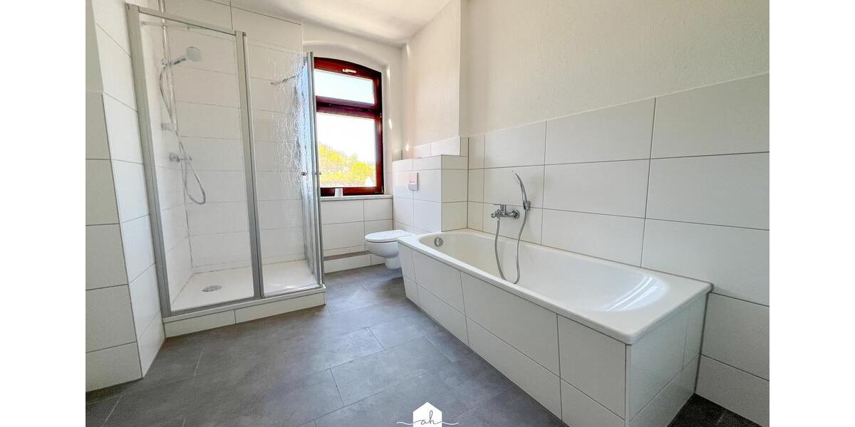 Dachgeschoßwohnung Greiz - 4 Zimmer, 83 m&sup2;, 495&euro; | Angebot:26476621