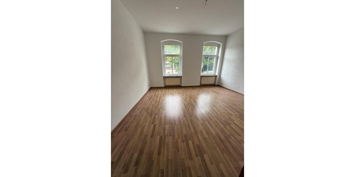 Etagenwohnung Crimmitschau - 2 Zimmer, 55 m&sup2;, 320&euro; | Angebot:24652738