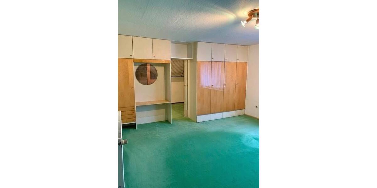 Doppelhaushälfte Reichenbach - 6 Zimmer, 165 m&sup2;, 98.000&euro; | Angebot:25662099