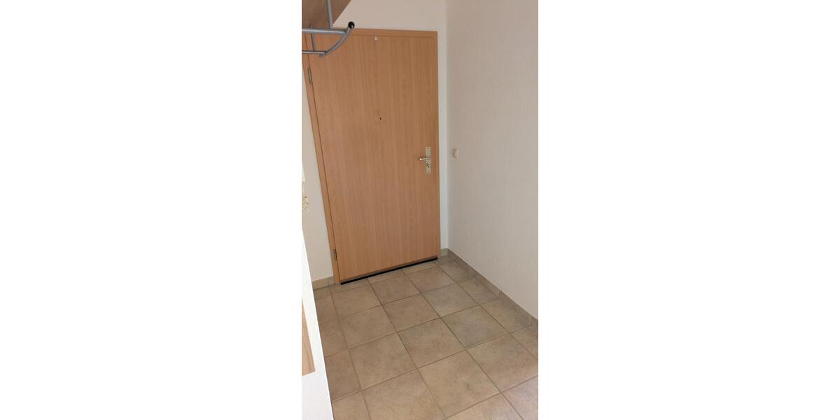 Etagenwohnung Crimmitschau - 2 Zimmer, 67 m&sup2;, 540&euro; | Angebot:25906335