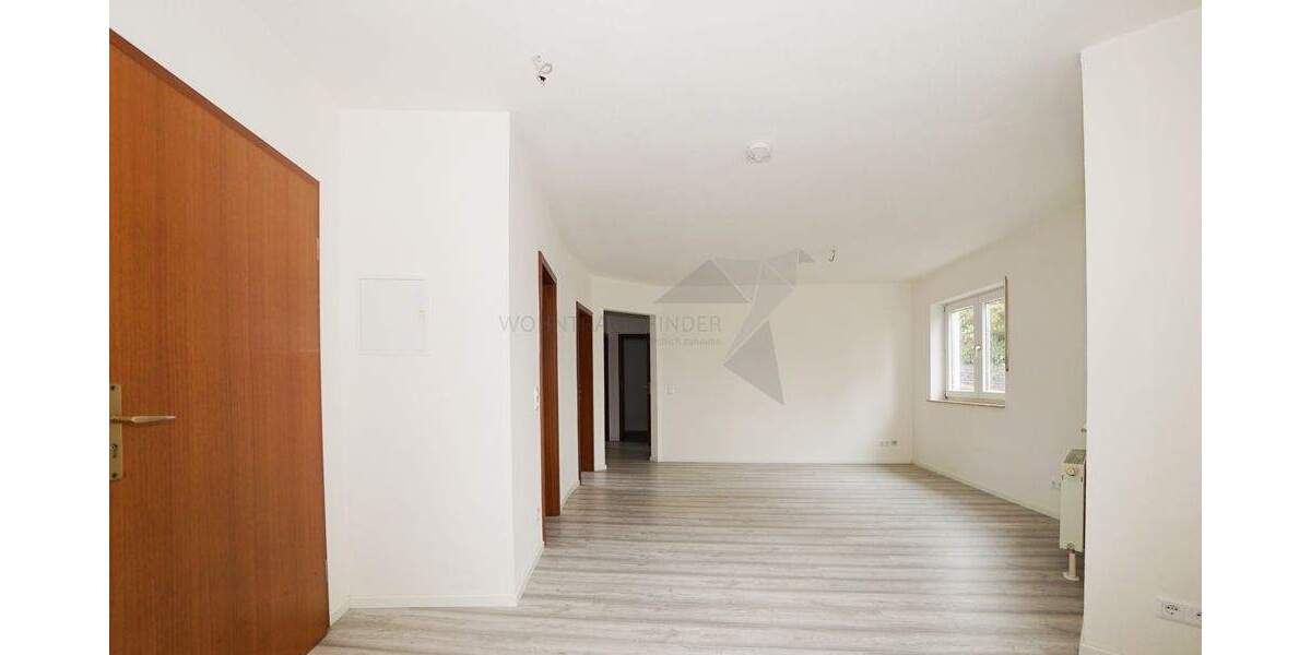 Etagenwohnung Meerane - 3 Zimmer, 60 m&sup2;, 323&euro; | Angebot:25681371