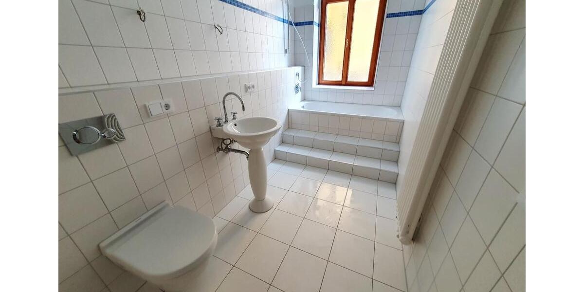 Etagenwohnung Greiz - 2 Zimmer, 48 m&sup2;, 379&euro; | Angebot:25841476