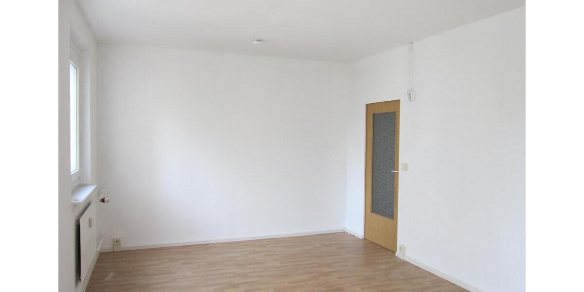 Etagenwohnung Crimmitschau - 3 Zimmer, 69 m&sup2;, 469&euro; | Angebot:23040587