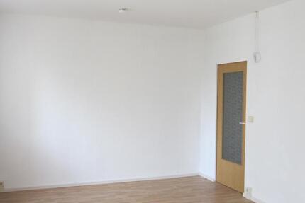 Wohnung Crimmitschau - 3 Zimmer, 69 m&sup2;, 414&euro; | Angebot:23040587