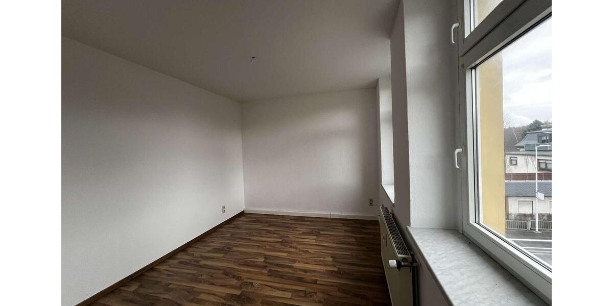 Etagenwohnung Hartmannsdorf - 2 Zimmer, 58 m&sup2;, 310&euro; | Angebot:18990584