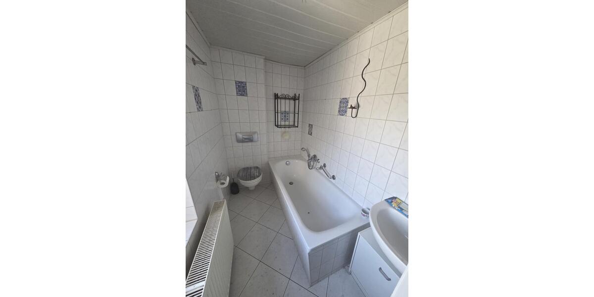 Charmante Doppelhaushälfte mit Potenzial in Limbach-Oberfrohna! - Einfamilienhaus Limbach-Oberfrohna Oberfrohna | Angebot:22510253