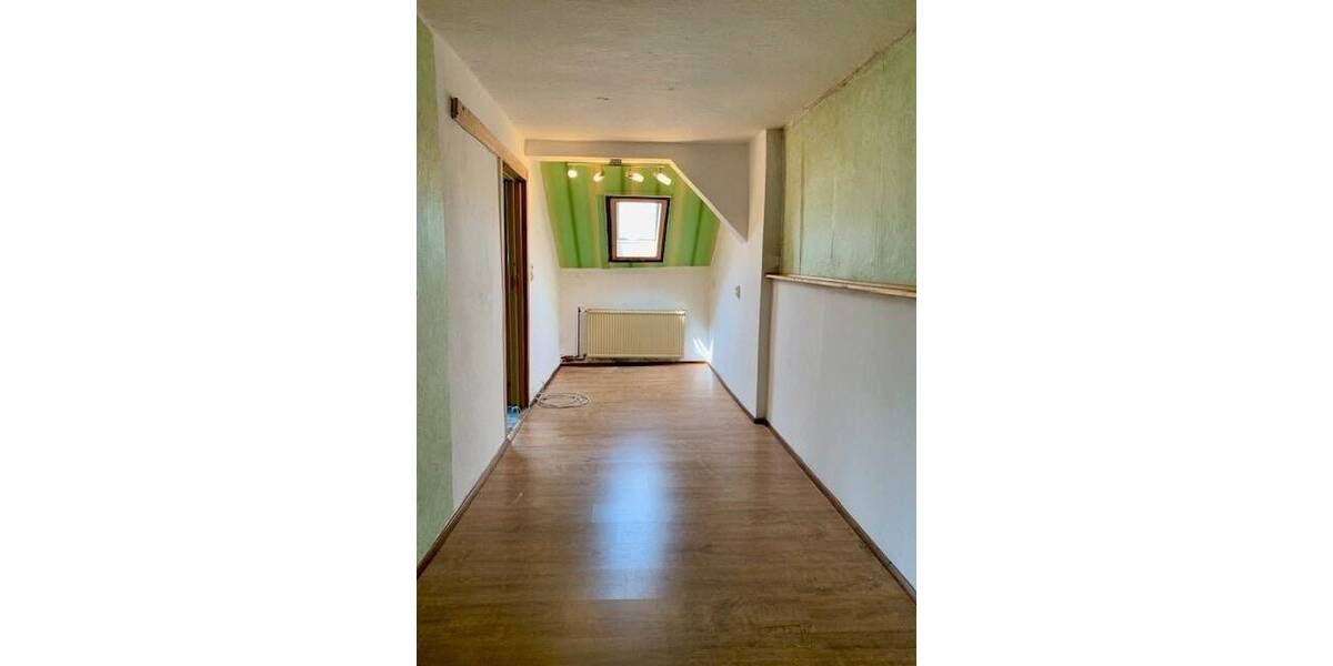 Reihenendhaus Reichenbach - 6 Zimmer, 127 m&sup2;, 99.000&euro; | Angebot:25662050