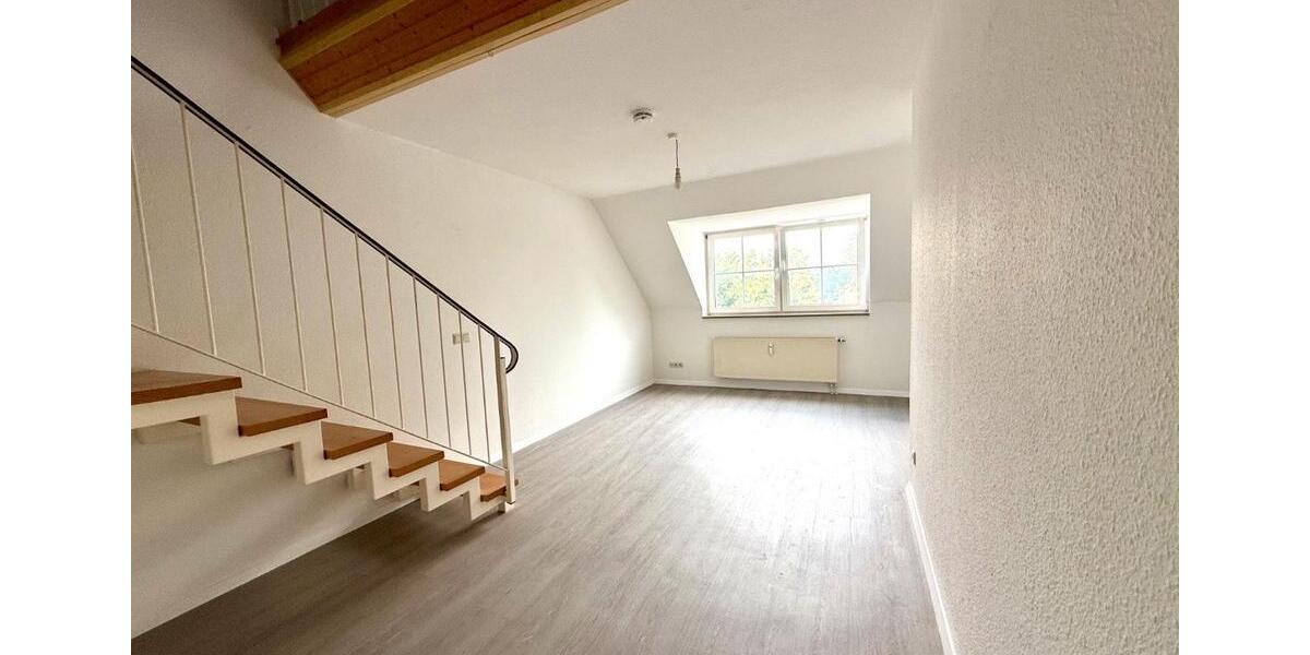 Dachgeschoßwohnung Limbach-Oberfrohna Oberfrohna - 2 Zimmer, 46 m&sup2;, 260&euro; | Angebot:25637419