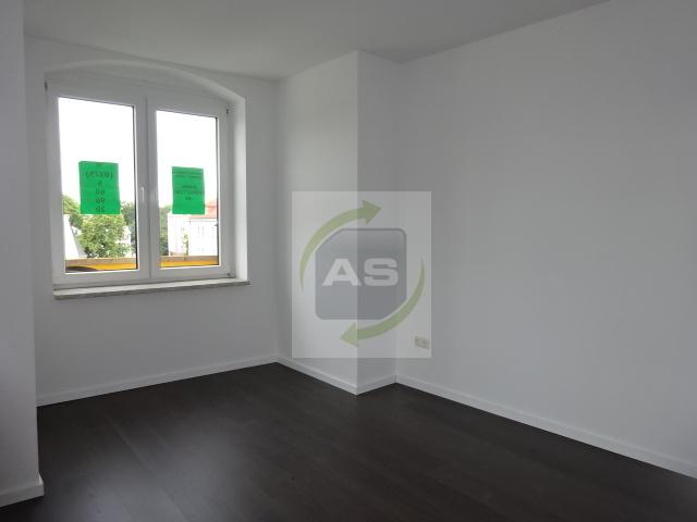 Dachgeschoßwohnung Zwickau - 2 Zimmer, 66 m&sup2;, 355&euro; | Angebot:24395223