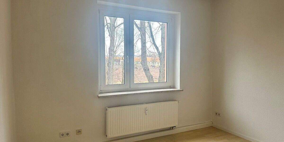 Etagenwohnung Zwickau / Marienthal Marienthal - 2 Zimmer, 58 m&sup2;, 330&euro; | Angebot:25776678