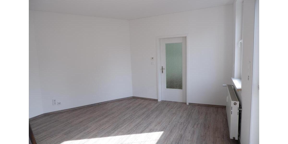 Dachgeschoßwohnung Wilkau-Haßlau Haßlau - 4 Zimmer, 105 m&sup2;, 830&euro; | Angebot:25879866